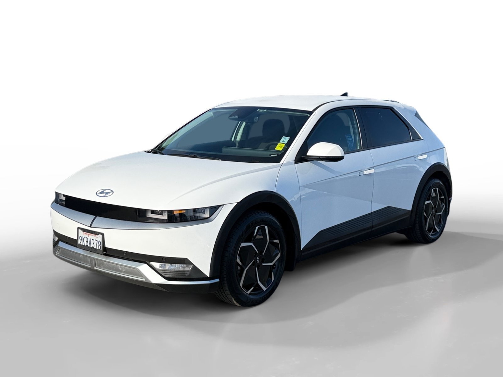 Certified Used 2024 White Hyundai SEL image 1