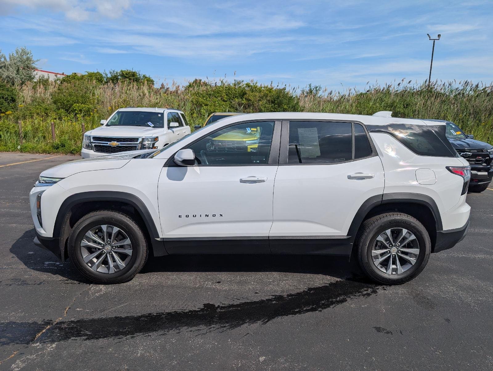 Used 2025 Summit White Chevrolet AWD LT image 5