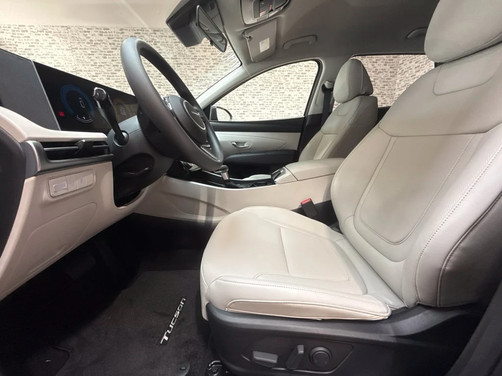New 2026 Shimmering Silver Hyundai SEL Plus image 24
