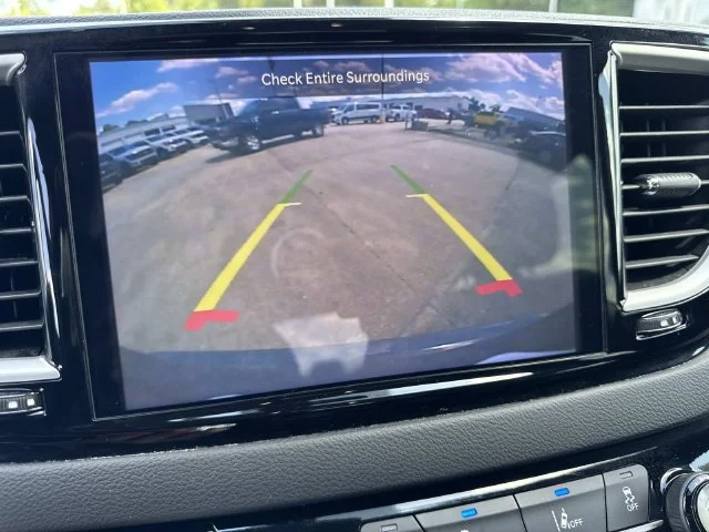 Used 2025 White Chrysler Select image 46