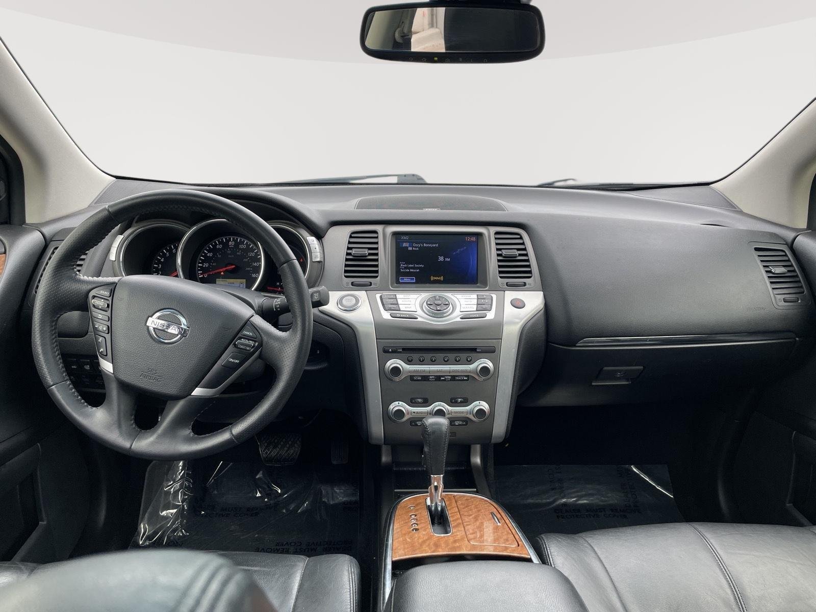 Used 2013 Gun Metallic Nissan LE image 6