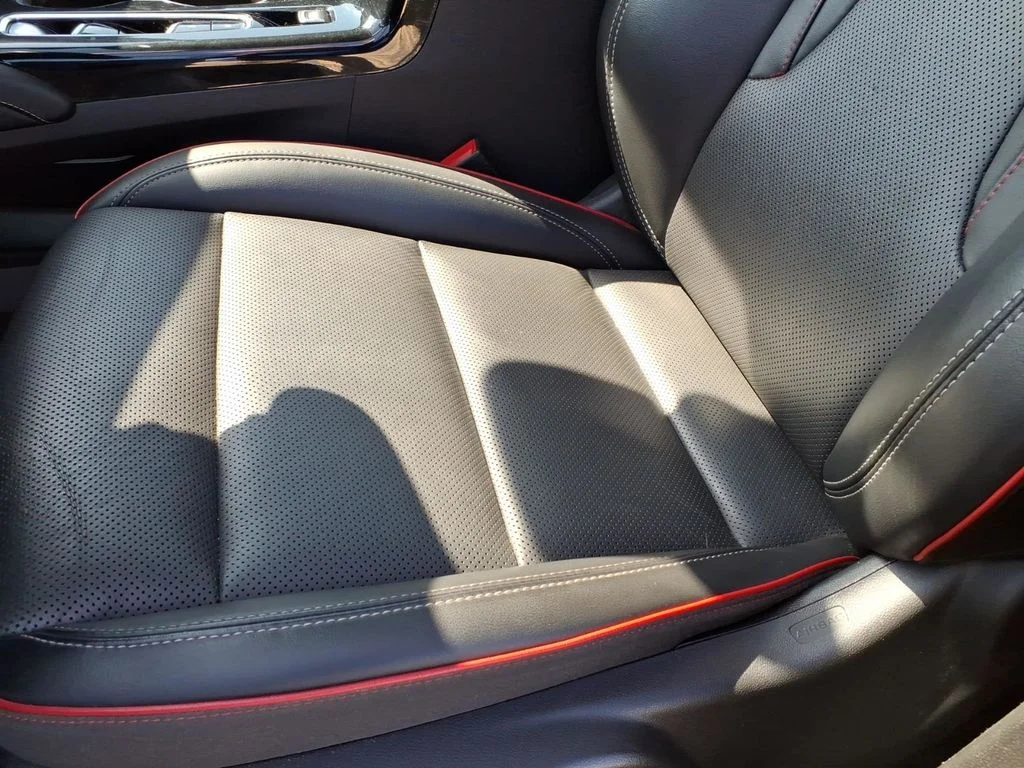 Used 2023 White Buick Essence image 21