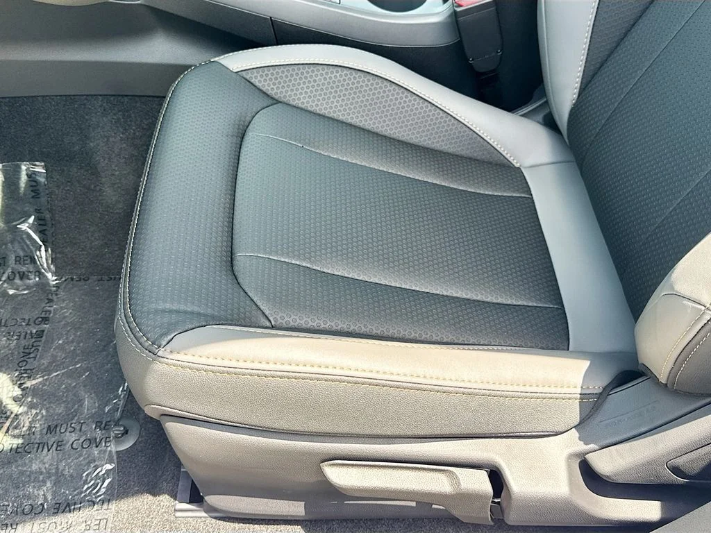 New 2026 CRYSTAL WHITE PEARL Subaru Wilderness image 23