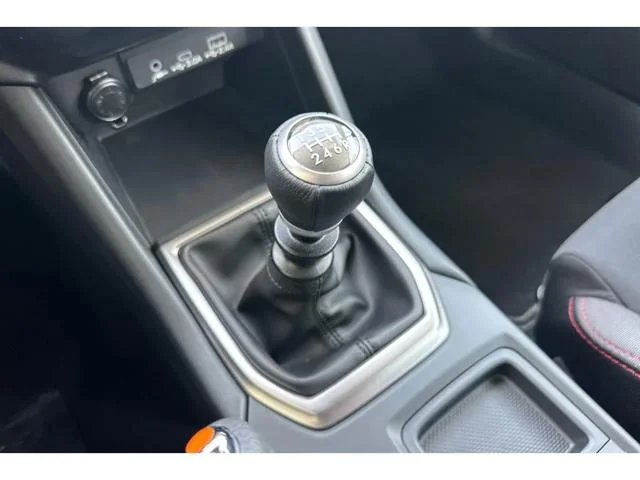 New 2026 CERAMIC WHITE Subaru Base image 45