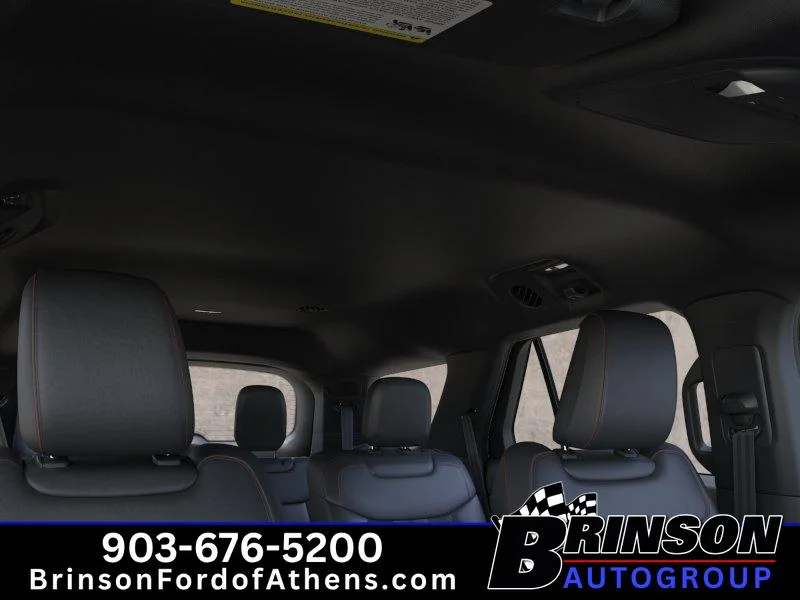 New 2026 Star White Metallic Tri-Coat Ford ST-Line image 22