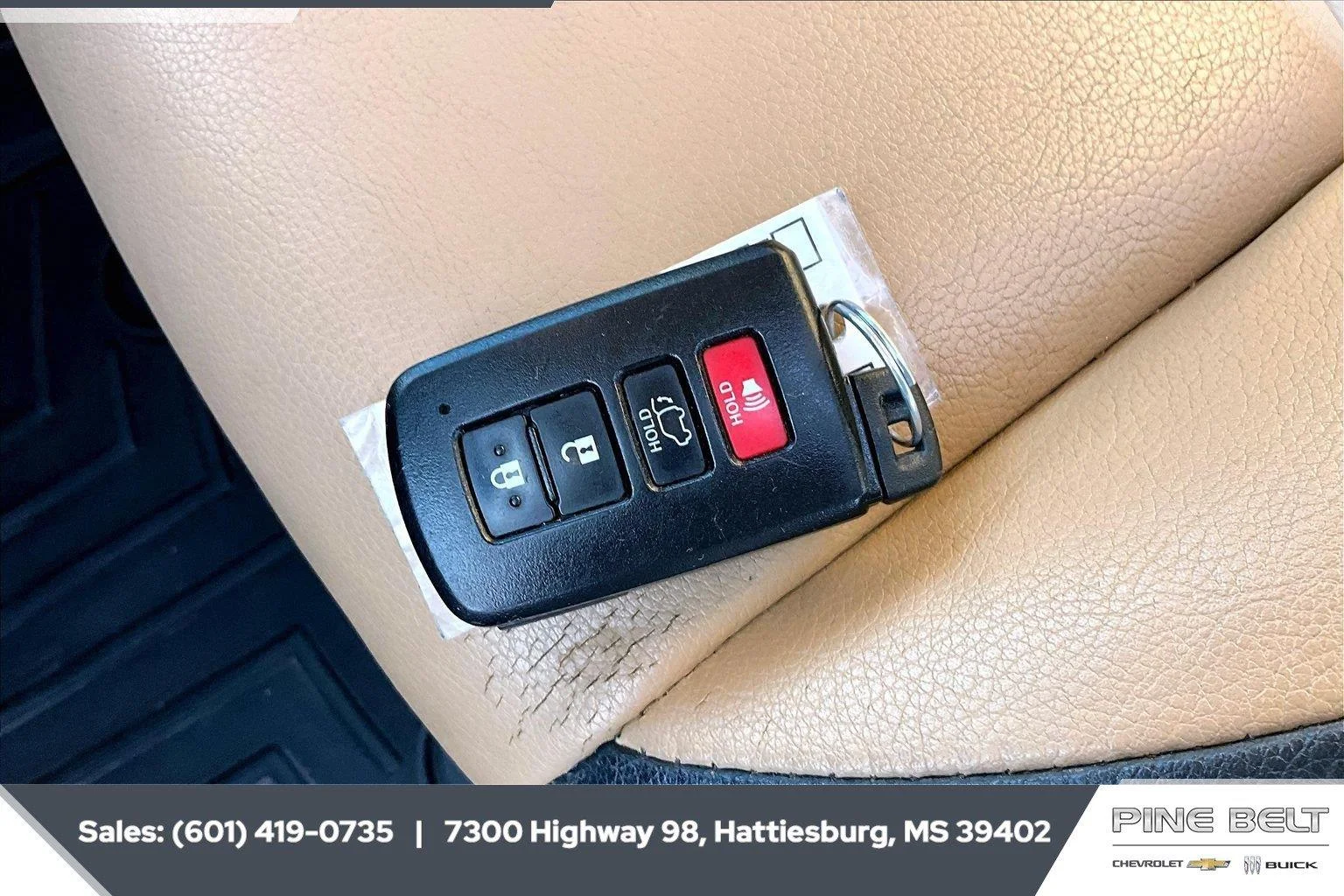 Used 2018 Blizzard Pearl Toyota Limited image 9