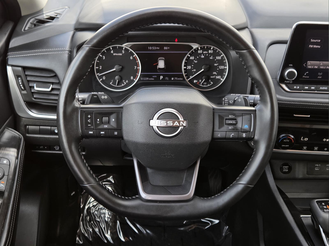 Used 2025 Silver Nissan SV image 12