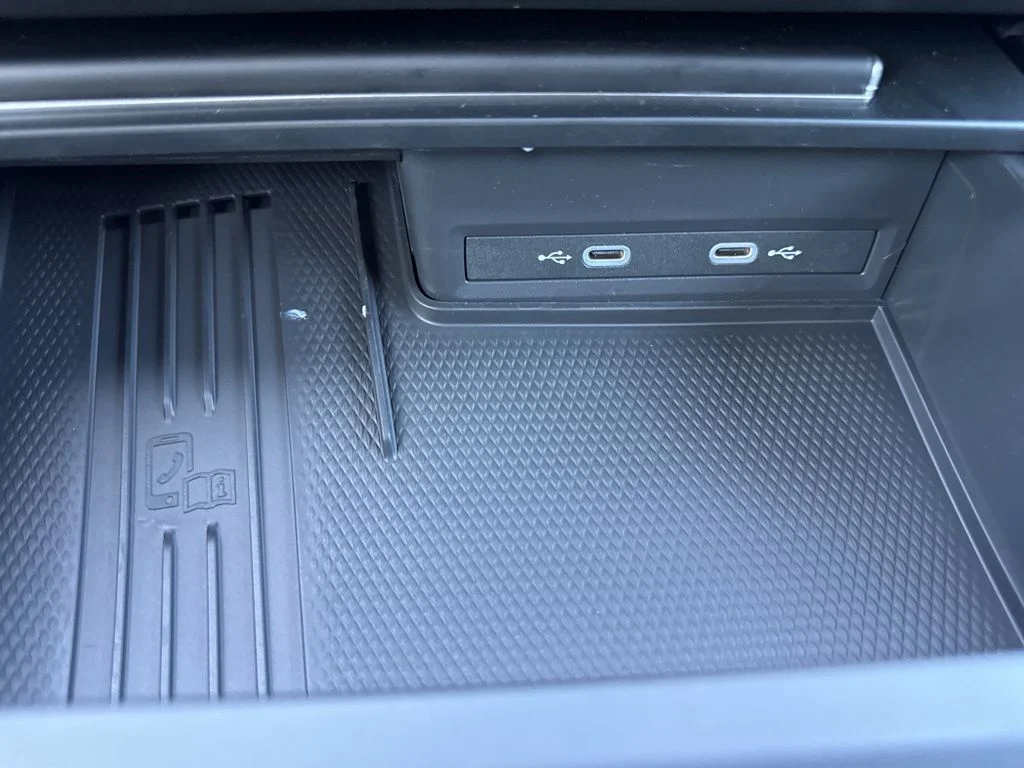 New 2026 Black Volkswagen 2.0T SE image 24