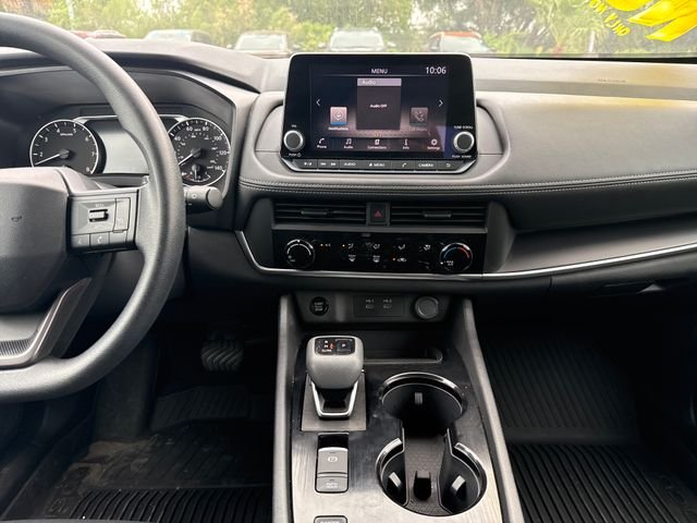 Used 2026 White Nissan S image 17
