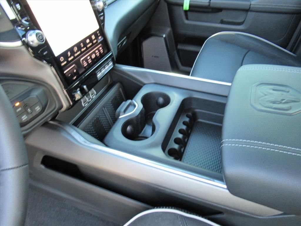 2026 RAM 2500 Laramie - Photo 20