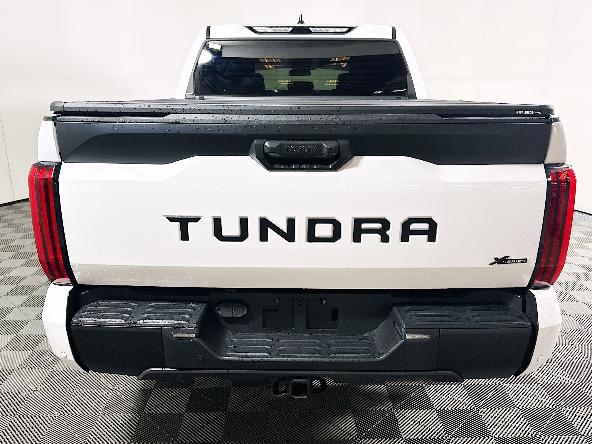 2024 Toyota Tundra thumbnail 6
