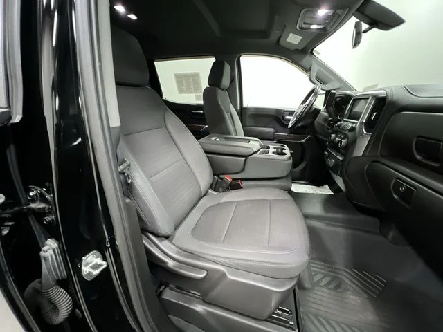 Used 2021 Black Chevrolet RST image 27