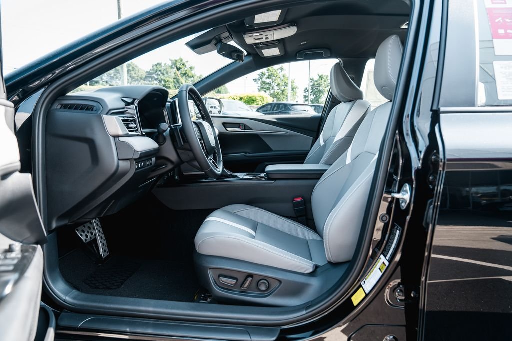 New 2026 Midnight Black Metallic Toyota SE image 23