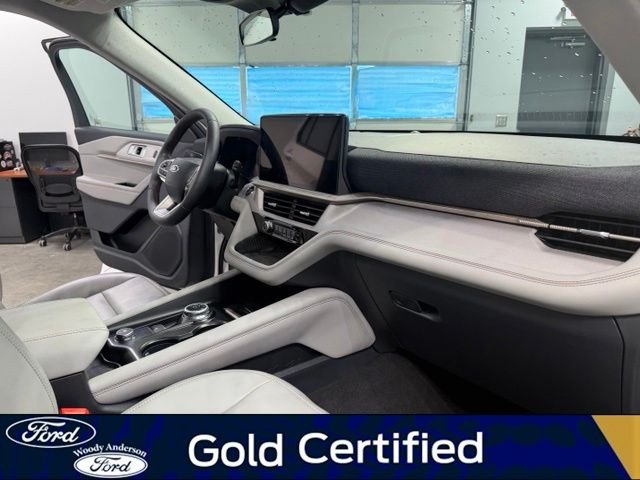 Certified Used 2025 Star White Ford Active image 27