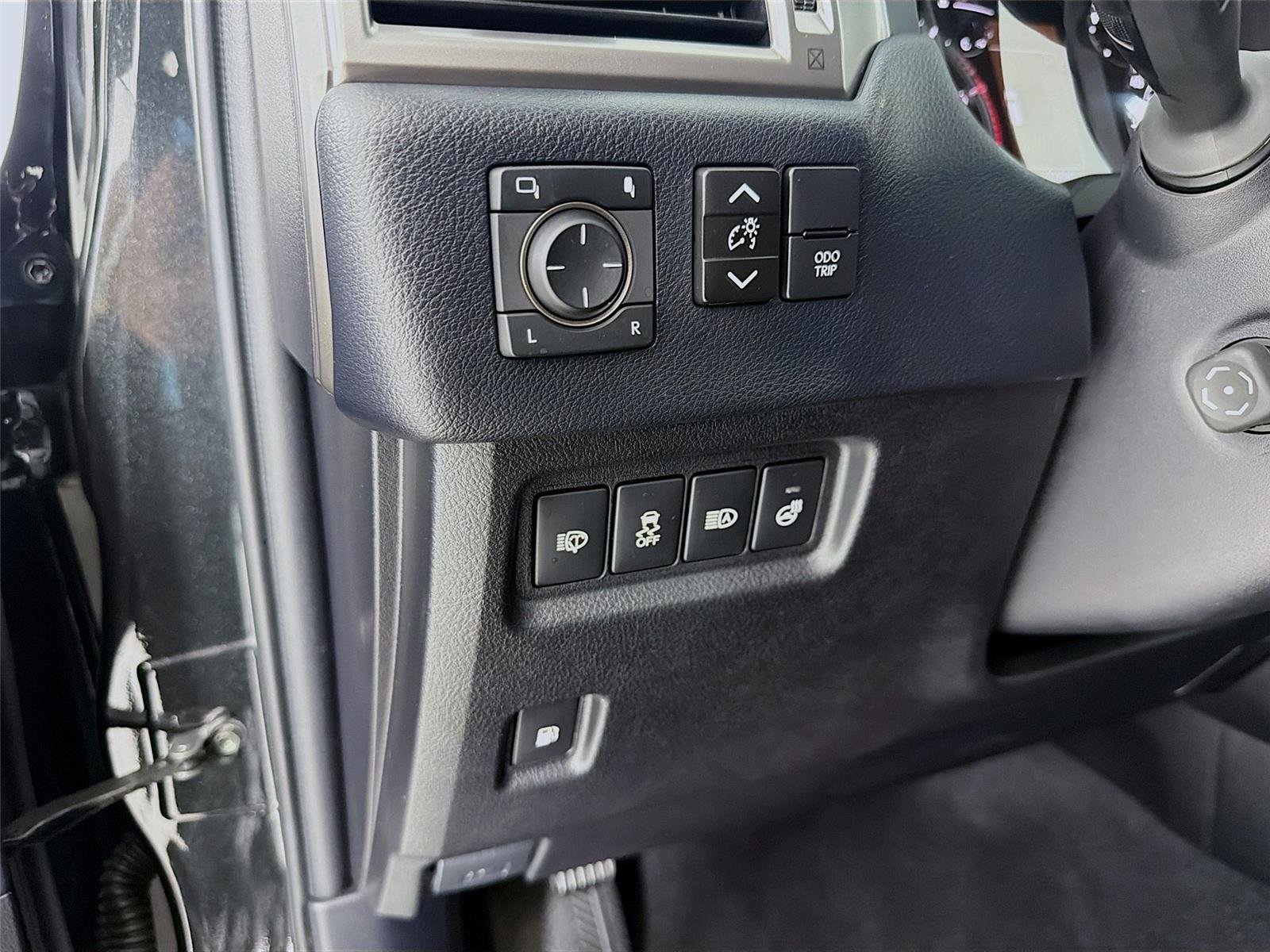 Used 2022 Black LEXUS PREM image 11