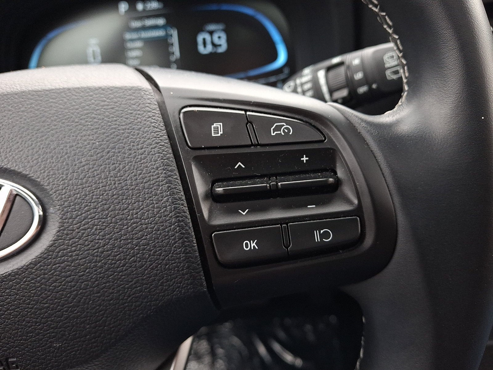2024 Hyundai Venue SEL - Photo 24