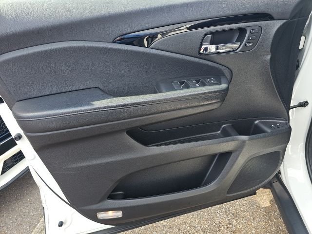 Used 2021 White Honda Touring image 17