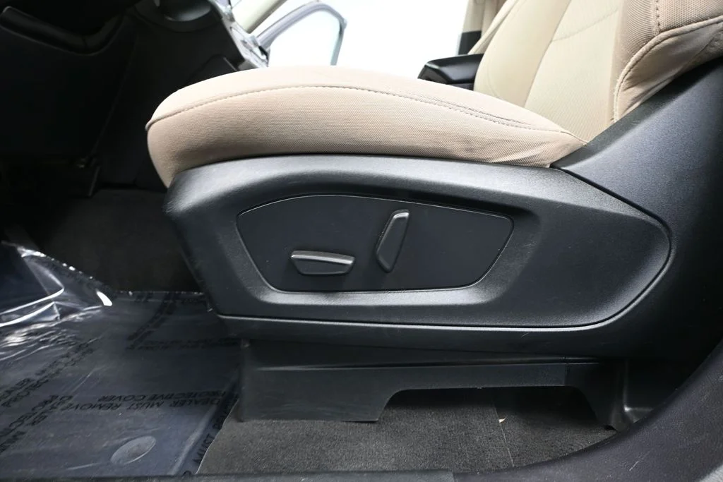 Used 2022 Silver Ford Base image 20
