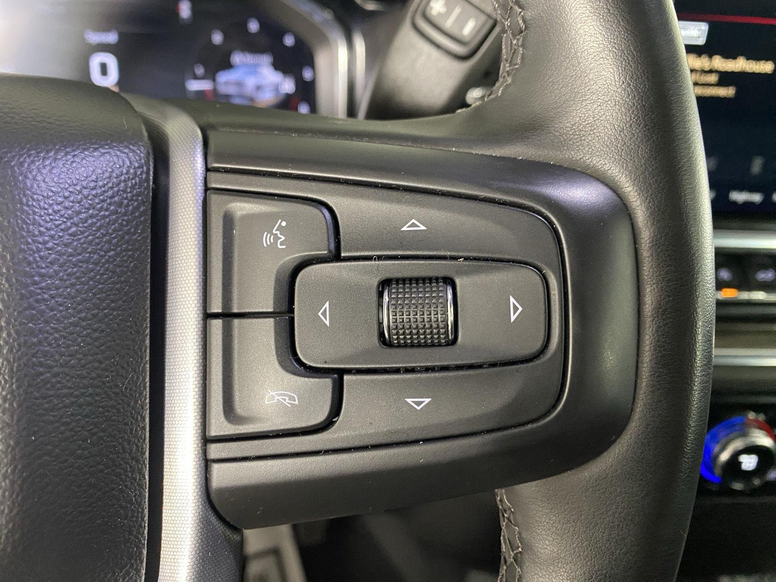 Used 2024 Onyx Black GMC Elevation image 14