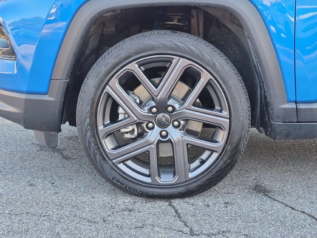 Used 2026 Blue Jeep Limited image 27