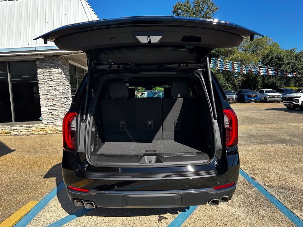 2026 GMC Yukon AT4 - Photo 6