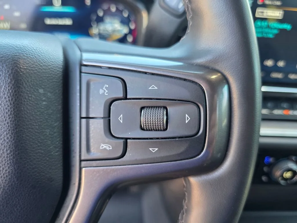 Used 2024 Summit White Chevrolet ZR2 image 27