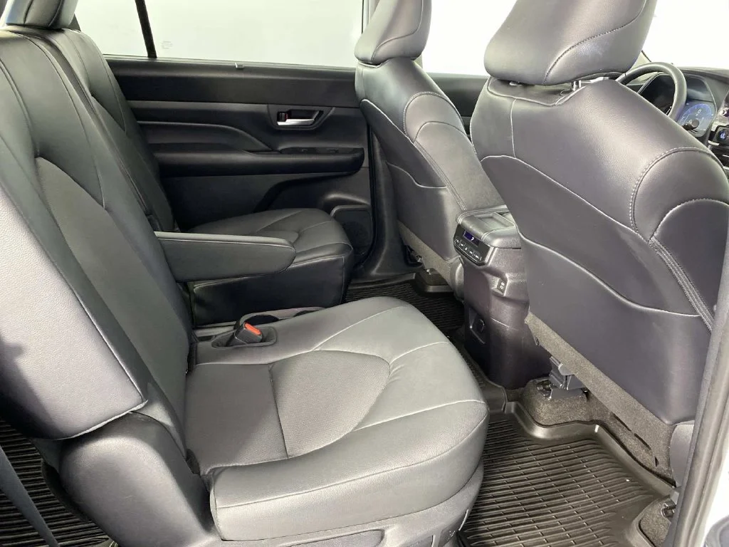 Used 2024 Pearl Toyota XLE image 11