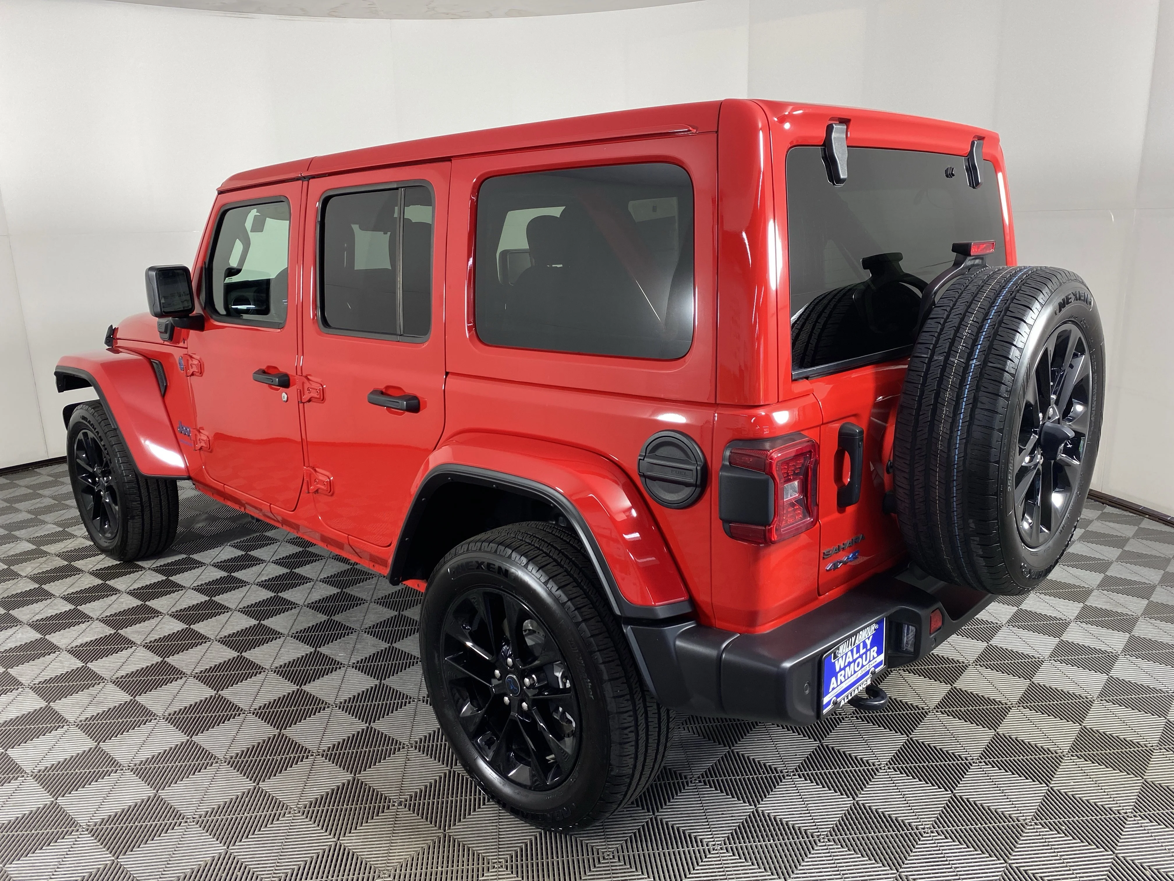 Used 2025 Firecracker Red Clearcoat Jeep Sahara image 9