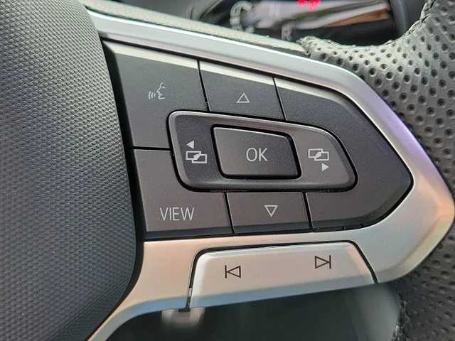 2026 Volkswagen Tiguan SE R-LINE BLACK - Photo 25