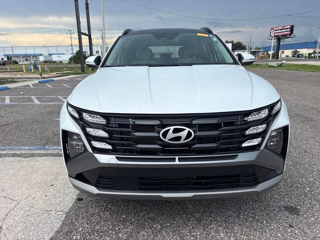 Used 2025 White Hyundai SEL Convenience image 8