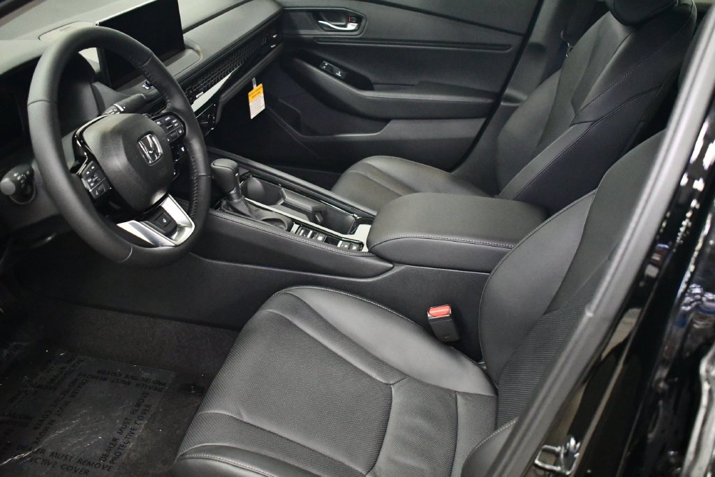 New 2026 Crystal Black Pearl Honda Touring image 18