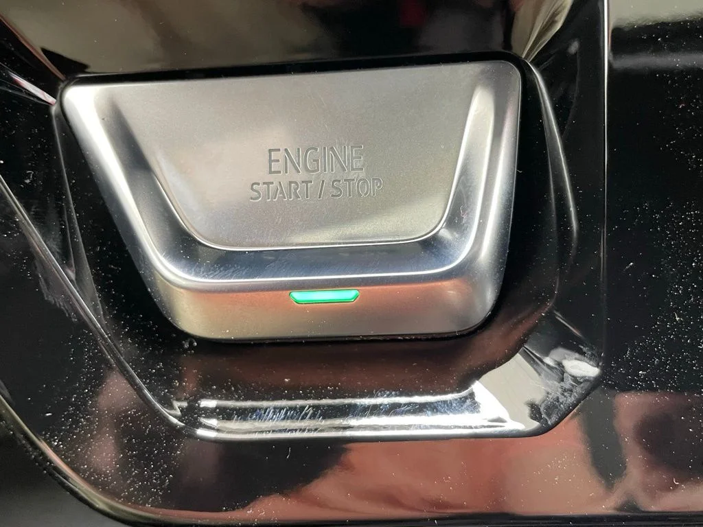 New 2026 White GMC AT4 image 26