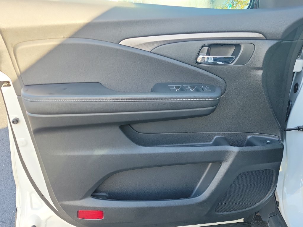 2023 Honda Ridgeline Sport - Photo 19