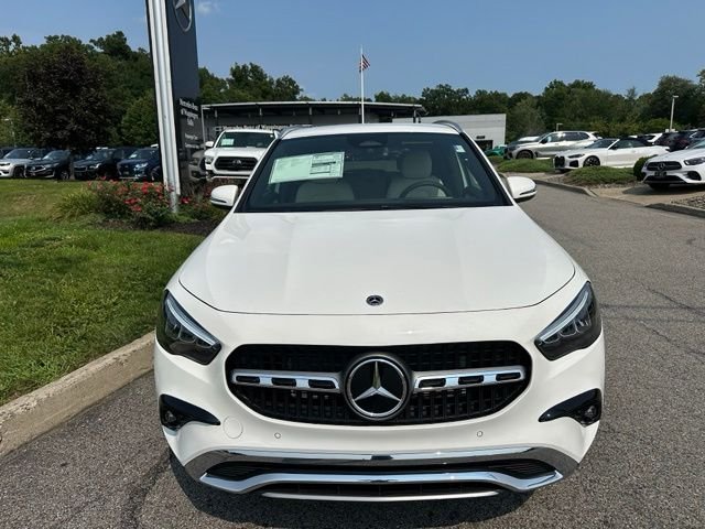 New 2026 Polar White Mercedes-Benz GLA 250 image 8