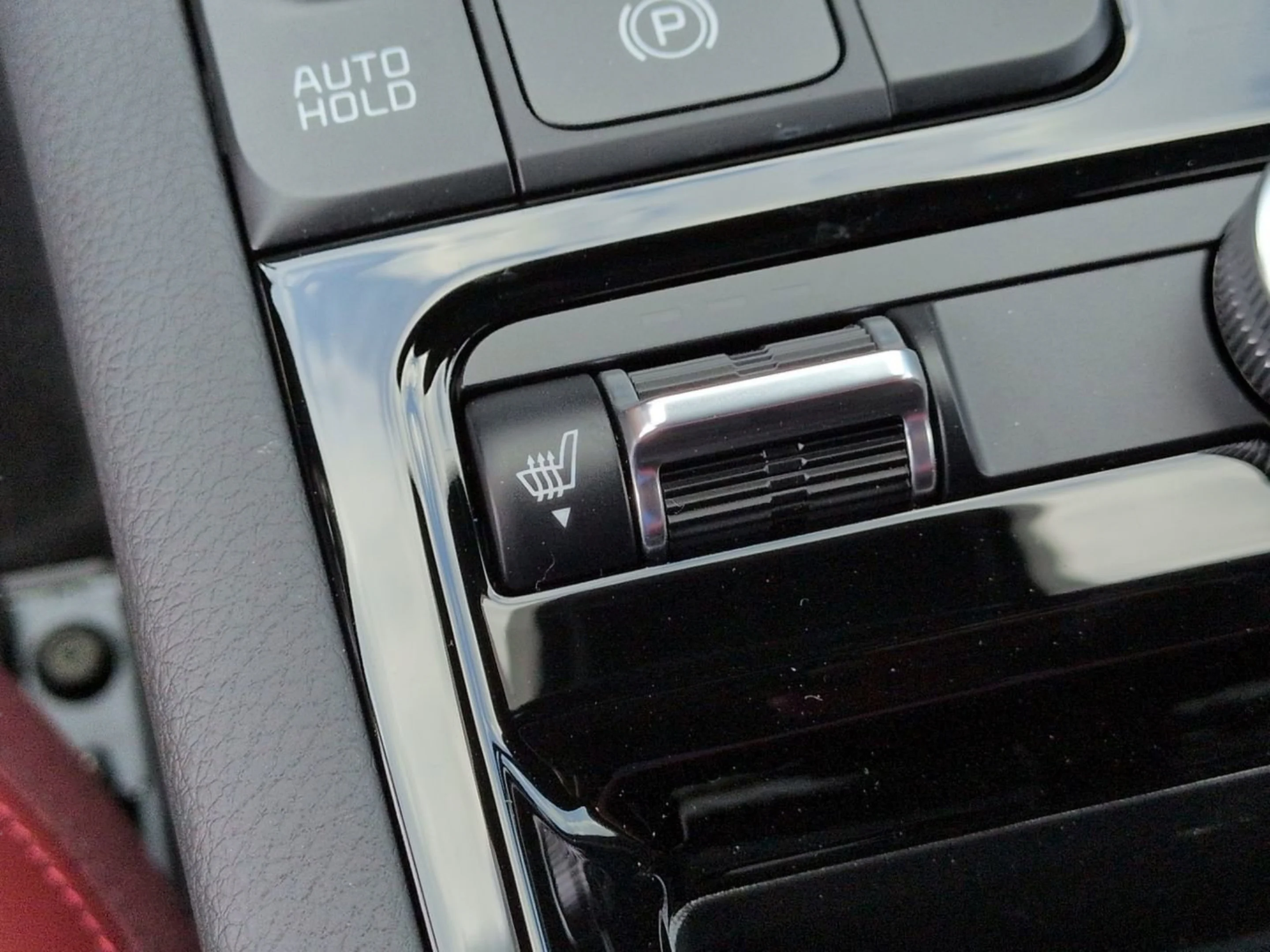 New 2026 Snow White Pearl Kia GT-Line image 22