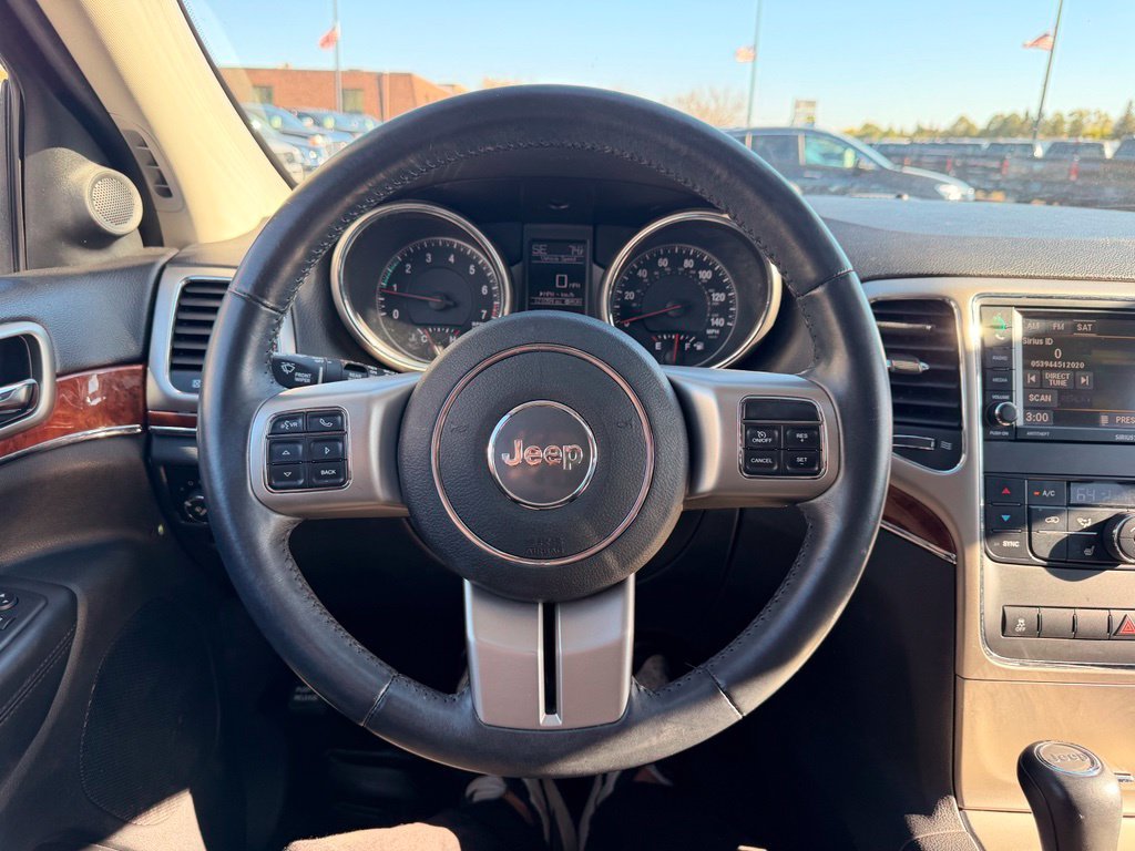 Used 2013 Black Jeep Limited image 36