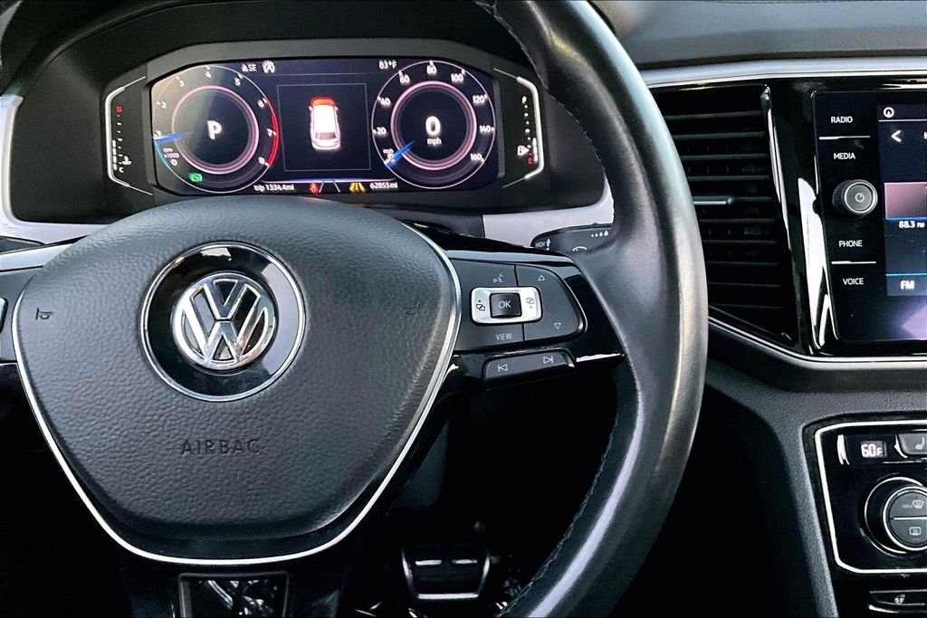 Used 2019 Deep Black Volkswagen 3.6L V6 SEL R-Line image 12