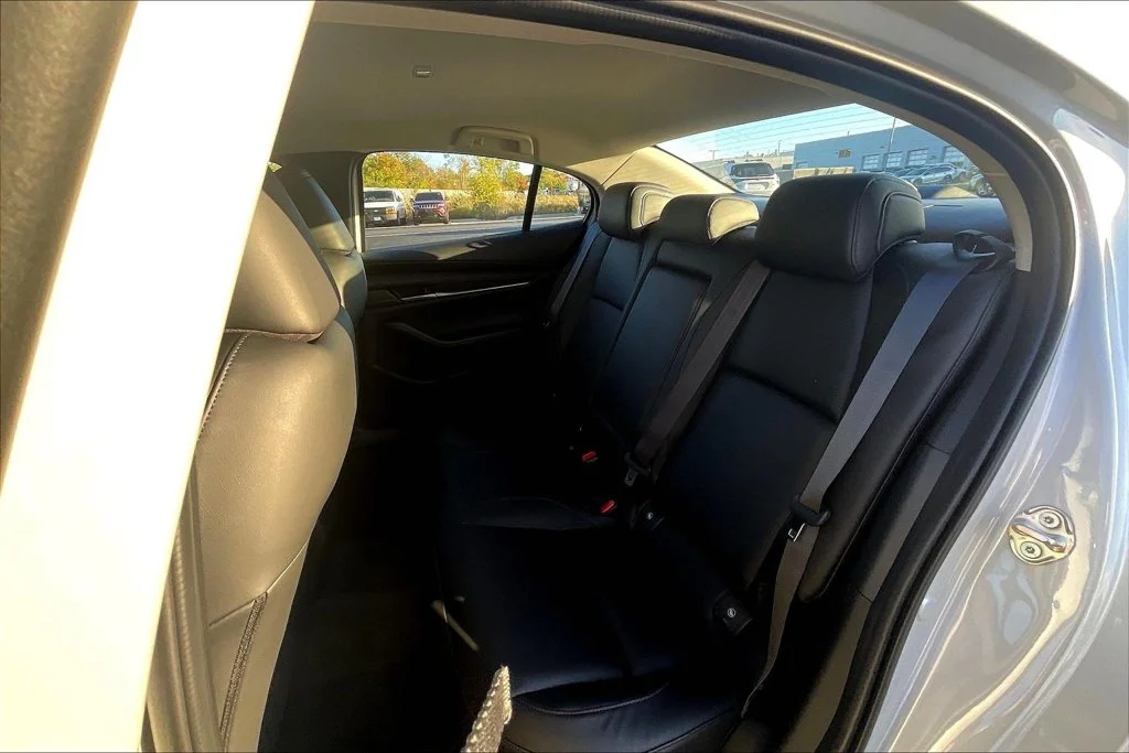 New 2026 Ceramic White Mazda 2.5 S Select Sport image 10