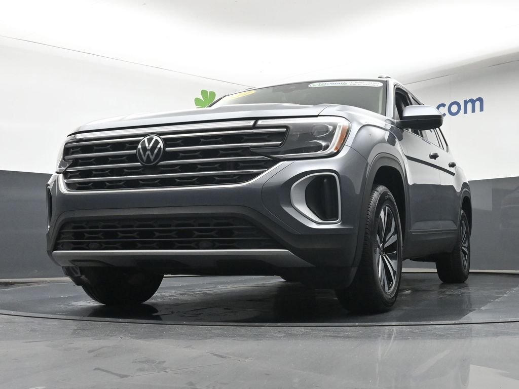 Used 2024 Gray Volkswagen 2.0T SE image 7