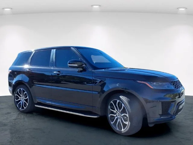 Used 2021 Black Land Rover HSE Silver Edition image 4