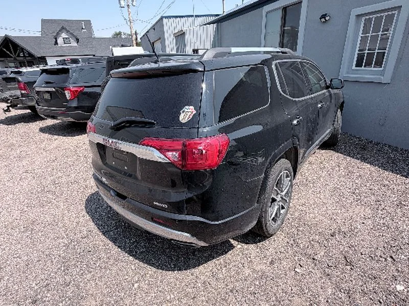 Used 2019 Ebony Twilight Metallic GMC Denali image 4