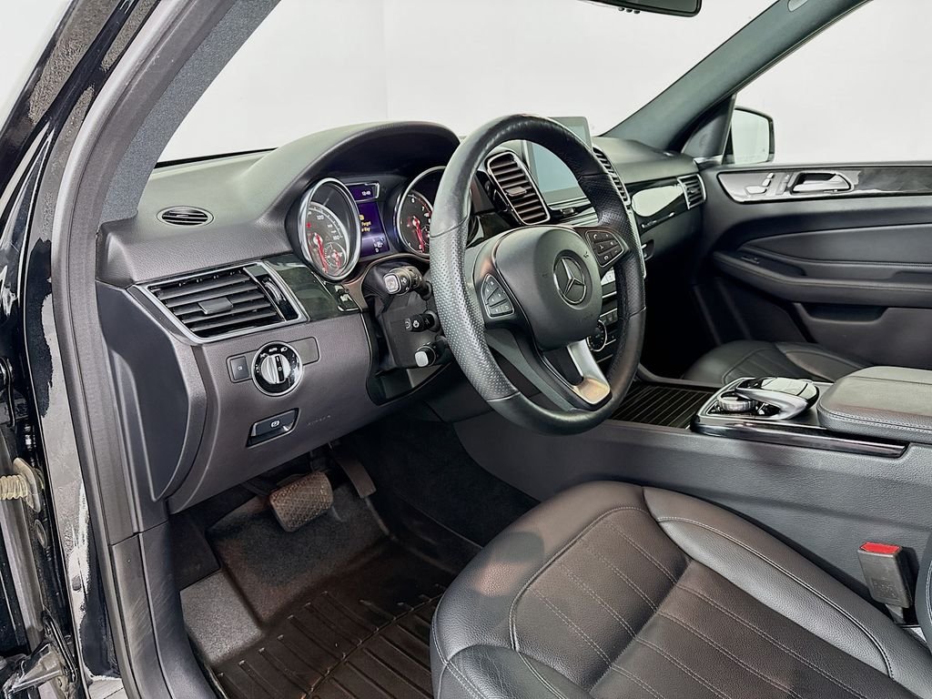 Used 2018 Black Mercedes-Benz GLE 350 image 4