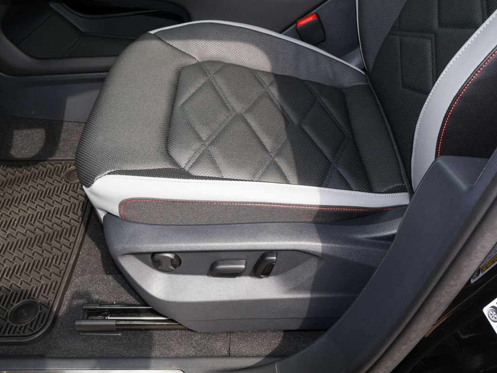 New 2026 Black Volkswagen 2.0T Peak Edition image 14