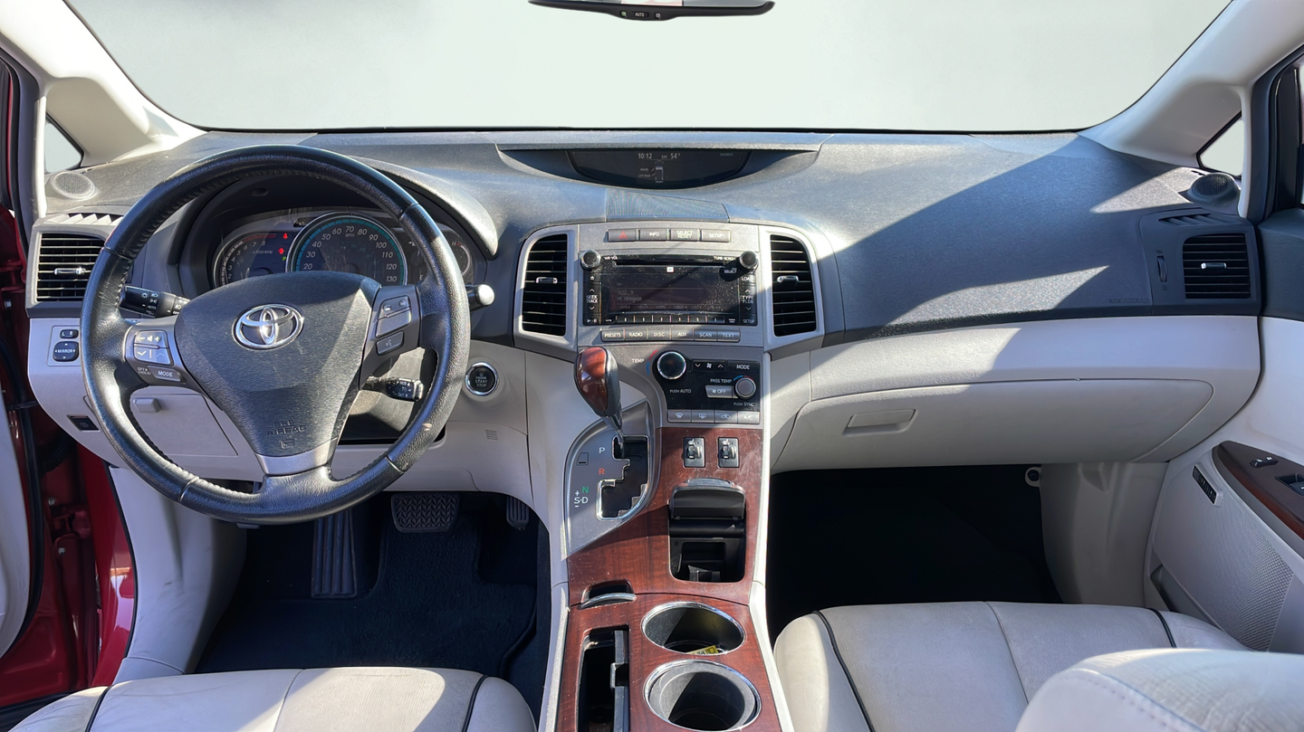 Used 2012 Red Toyota XLE image 11