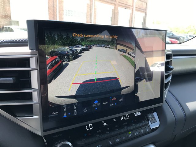 2026 Toyota Tundra Platinum - Photo 26