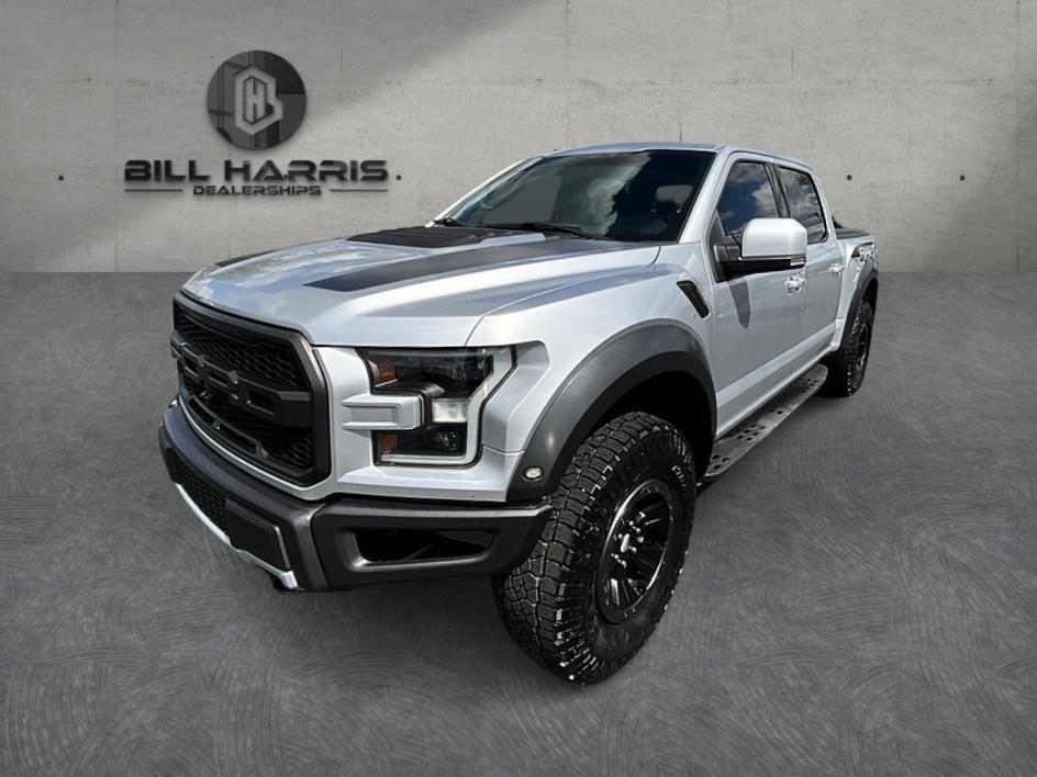 2017 Ford F-150 Raptor 4x4 SuperCrew 5-1/2 Box's photo