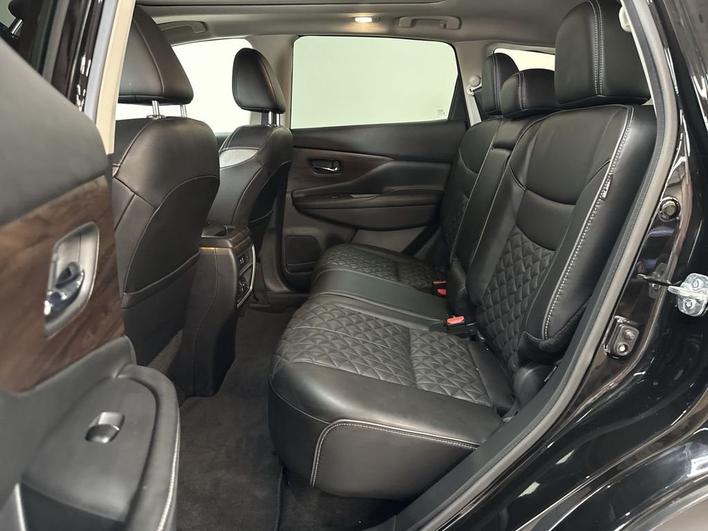 Used 2020 Super Black Metallic Nissan Platinum image 16