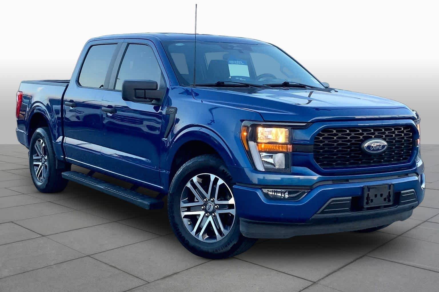 Used 2023 Atlas Blue Metallic Ford XL image 3