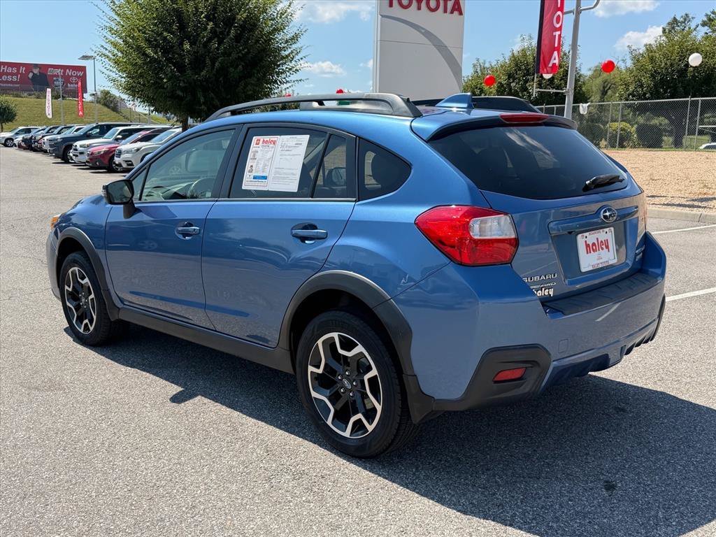 Used 2016 Blue Subaru 2.0i Limited image 7