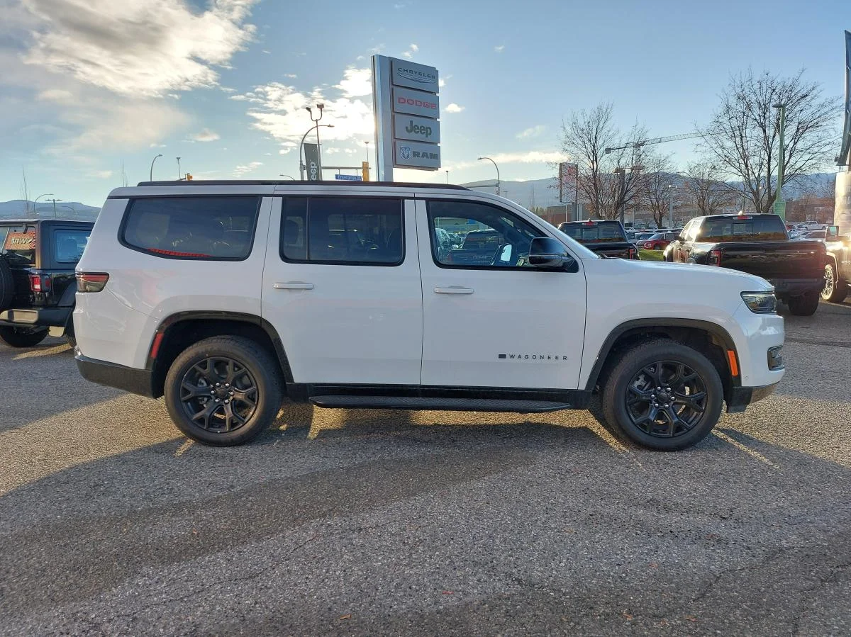 Used 2024 White Jeep Series II Carbide 4x4 image 5